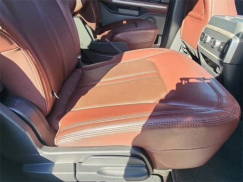 Certified 2022 Ford Expedition Limited image 30