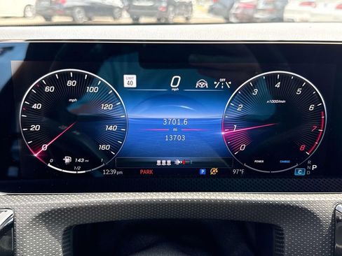 Used 2025 Mercedes-Benz CLA 250 4MATIC image 24