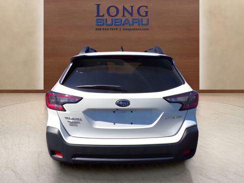 Certified 2025 Subaru Outback Premium AWD/4WD image 13