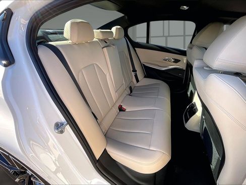 Used 2023 BMW M340i xDrive image 25