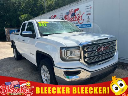 Used 2017 GMC Sierra 1500 4x4 Double Cab w/ Sierra Convenience Package