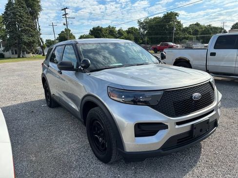 Used 2024 Ford Explorer 4WD Police Interceptor image 2