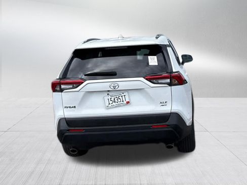 Used 2022 Toyota RAV4 XLE w/ Convenience Package AWD/4WD image 7
