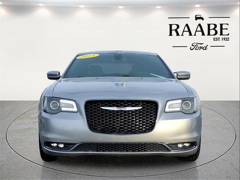 Used 2015 Chrysler 300 S image 2
