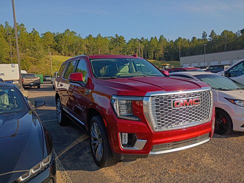 Used 2023 GMC Yukon Denali w/ Max Trailering Package AWD/4WD image 3