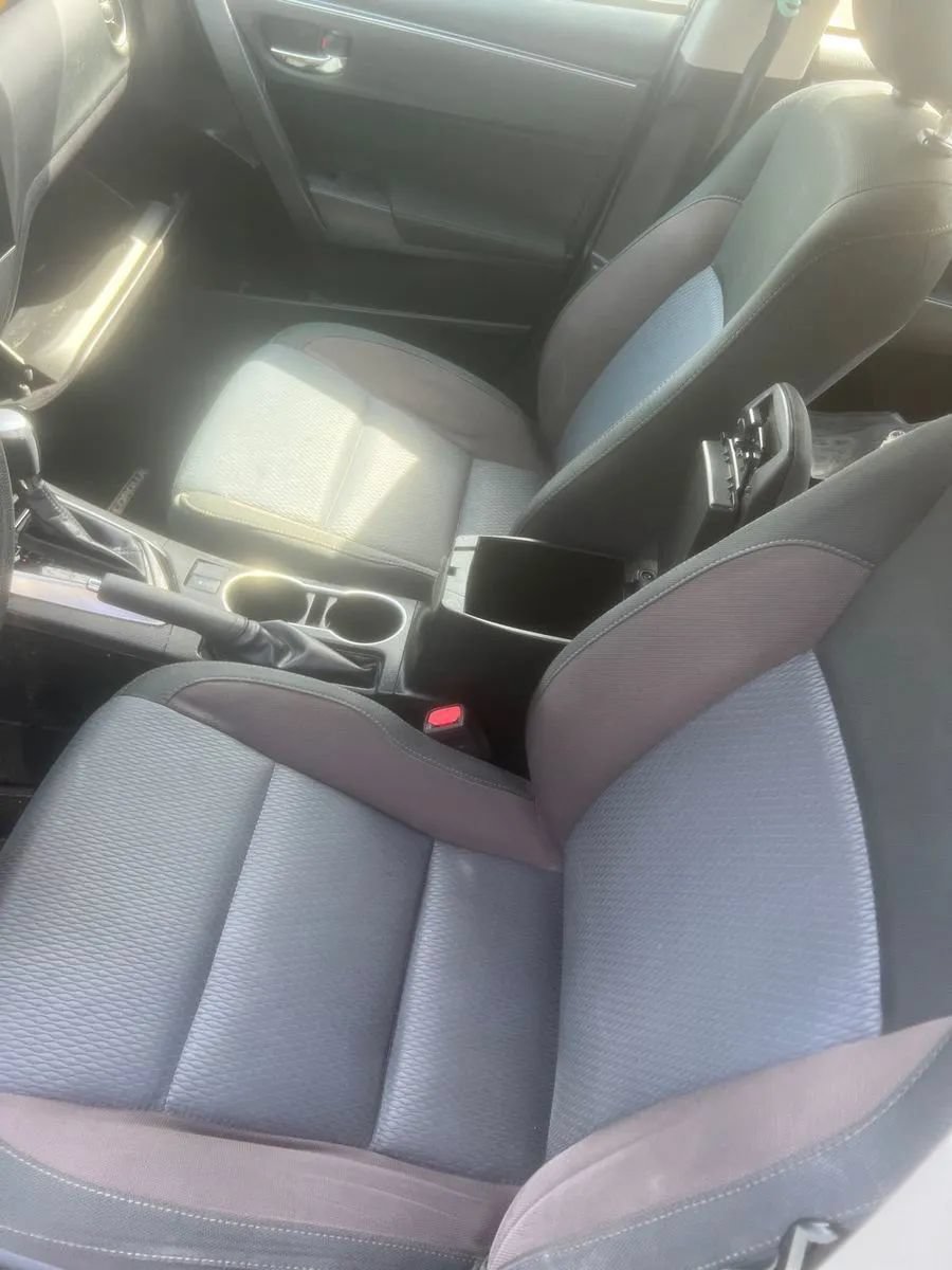 Used 2019 Toyota Corolla LE FWD image 3
