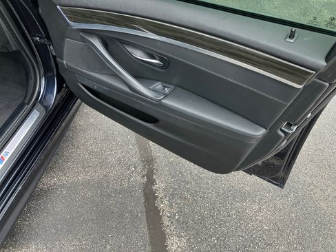 Used 2016 BMW 550i xDrive Sedan AWD/4WD image 10