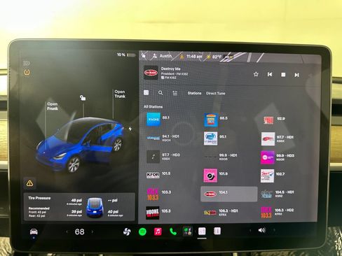 Used 2021 Tesla Model Y Long Range AWD/4WD image 27