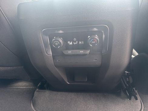 New 2026 Chevrolet Tahoe LS image 16