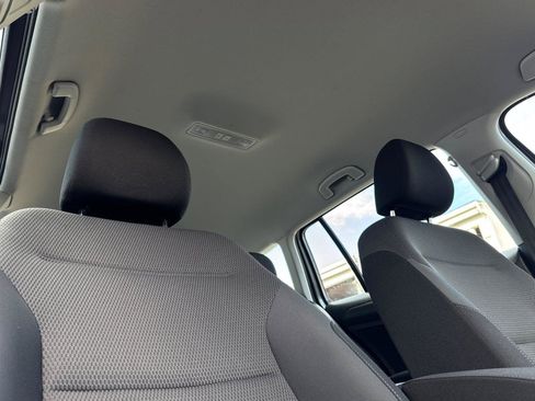 Used 2019 Volkswagen Golf S image 20