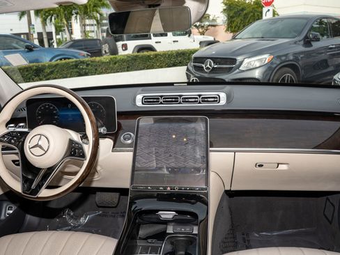 Used 2022 Mercedes-Benz S 500 S 500 image 21