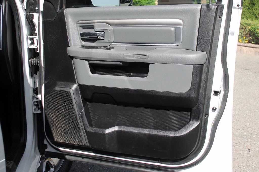Used 2017 RAM 2500 SLT AWD/4WD image 36