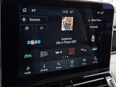 Used 2020 Lincoln Navigator L Reserve w/ Luxury Package AWD/4WD image 18