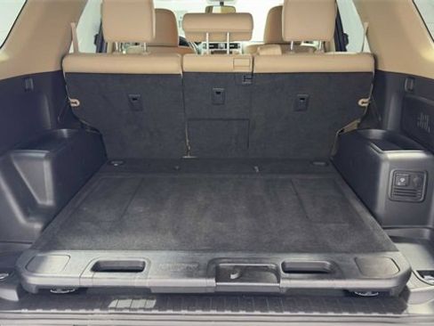 Used 2015 Toyota 4Runner Limited image 33