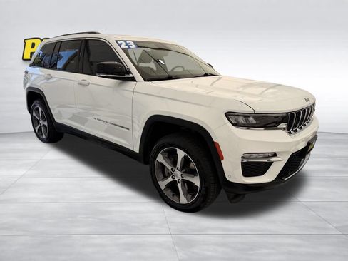 Used 2023 Jeep Grand Cherokee 4WD 4xe w/ Luxury Tech Group II image 8