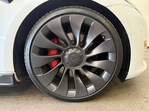 Used 2021 Tesla Model 3 Performance image 37