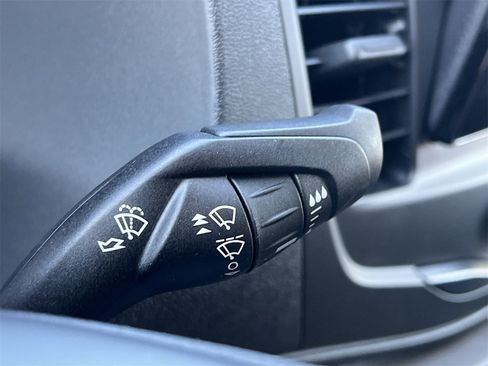 New 2026 Ford Transit 250 148 Medium Roof w/ Load Area Protection Package image 11