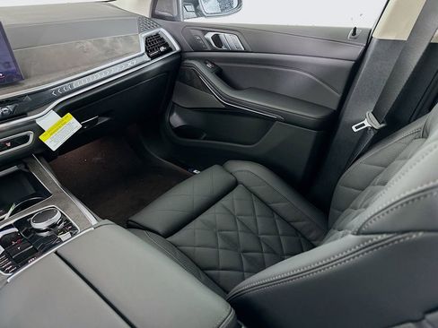 New 2026 BMW X7 xDrive40i image 31