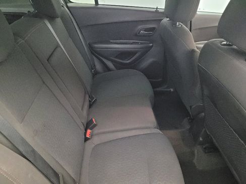 Used 2020 Chevrolet Trax LS w/ Tint and Cruise Package AWD/4WD image 19