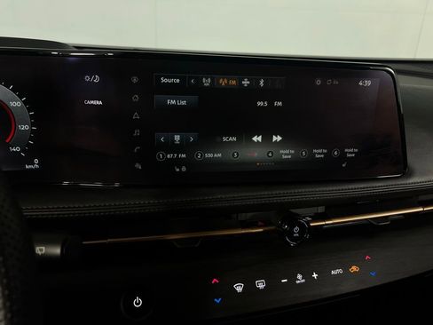 Used 2024 Nissan Ariya AWD image 17