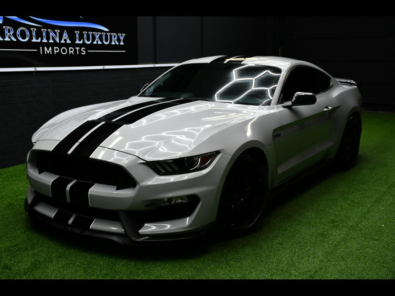 Used 2017 Ford Mustang Shelby GT350 w/ Electronics Package RWD image 1