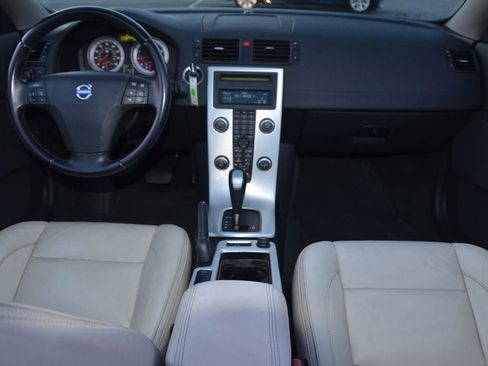 Used 2012 Volvo C70 T5 image 10
