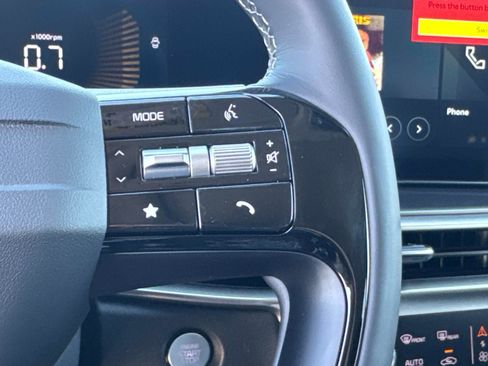 New 2026 Kia Sorento S w/ S Panoramic Sunroof Package image 28