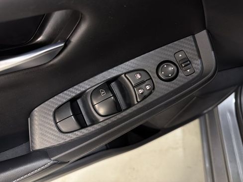 Used 2025 Nissan Sentra SV FWD image 18