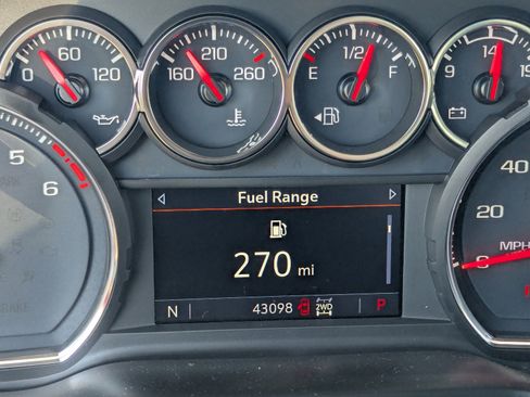 Used 2021 Chevrolet Silverado 1500 RST image 31