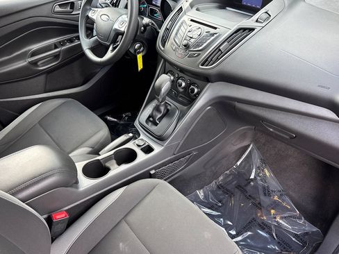Used 2014 Ford Escape S FWD image 16