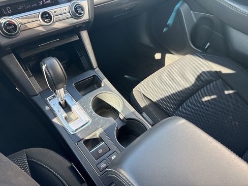 Used 2015 Subaru Outback 2.5i Premium AWD/4WD image 23