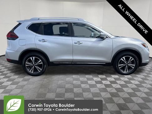 Used 2018 Nissan Rogue SL AWD/4WD image 9