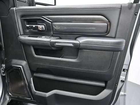 Used 2024 RAM 2500 Limited AWD/4WD image 31