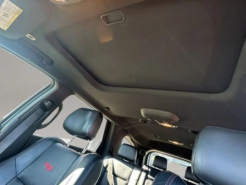 Used 2017 Dodge Durango R/T w/ Trailer Tow Group IV AWD/4WD image 8