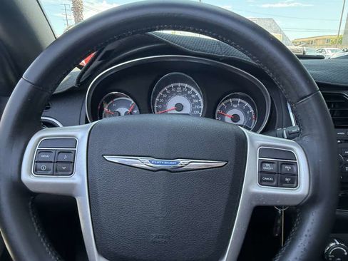 Used 2012 Chrysler 200 Touring FWD image 35