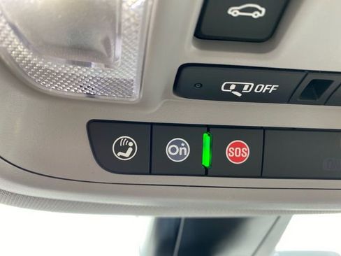 Used 2023 GMC Acadia AT4 w/ Preferred Package AWD/4WD image 13