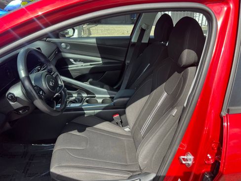 Used 2022 Hyundai Elantra SEL w/ Convenience Package image 13
