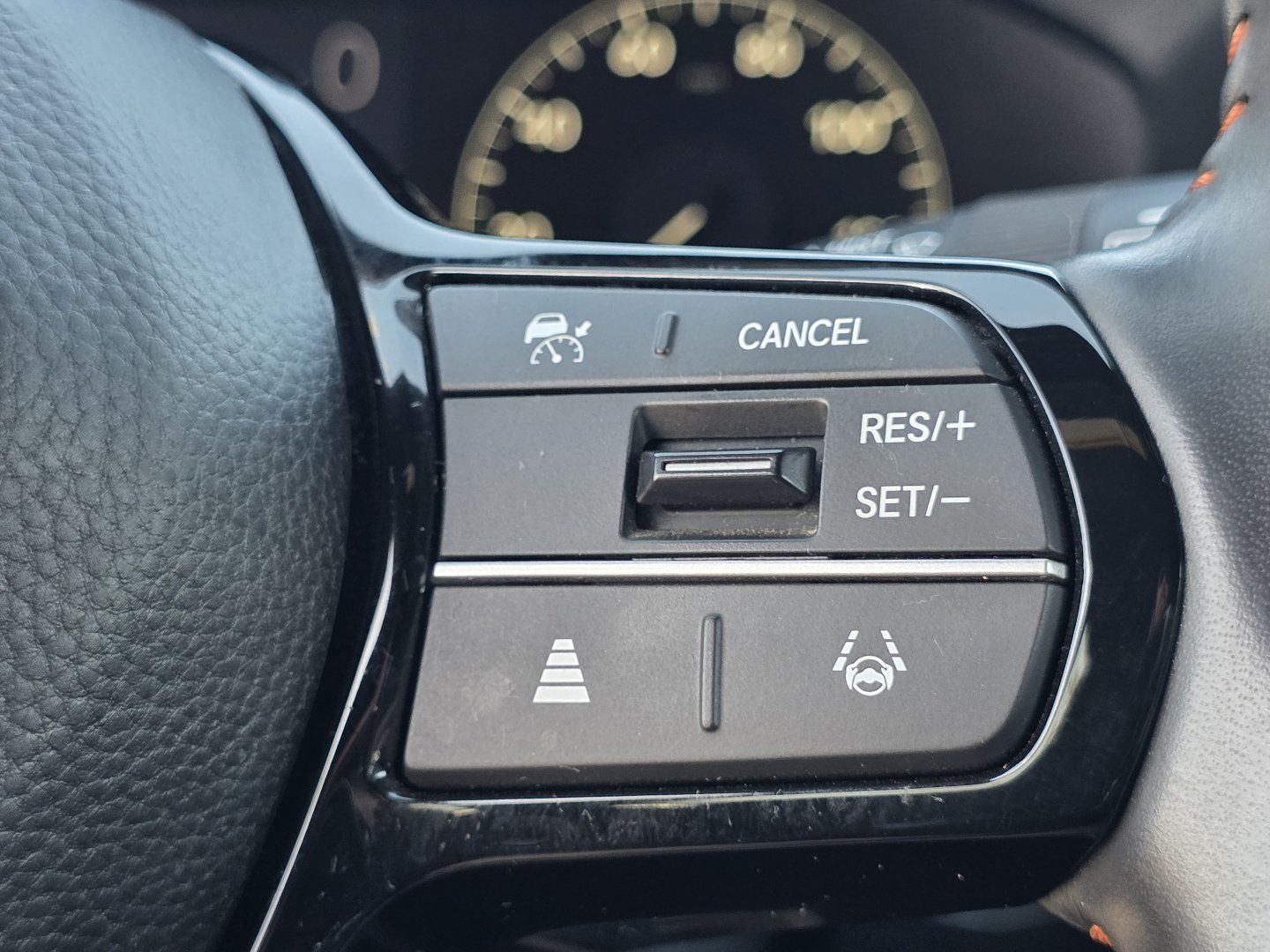 Certified 2024 Honda HR-V Sport image 30