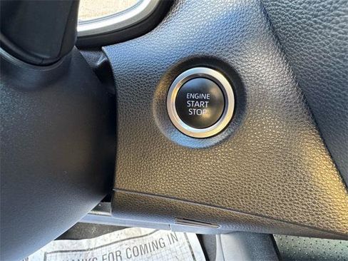 Certified 2022 Toyota Corolla SE image 10