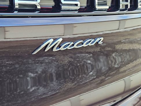 New 2026 Porsche Macan image 10