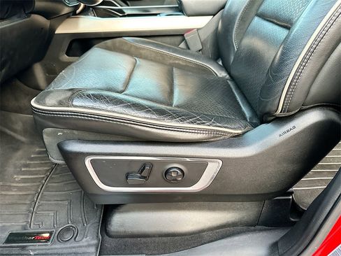 Used 2019 RAM 1500 Laramie image 9