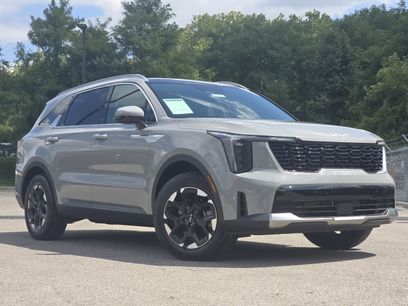 Used 2026 Kia Sorento S w/ S Panoramic Sunroof Package