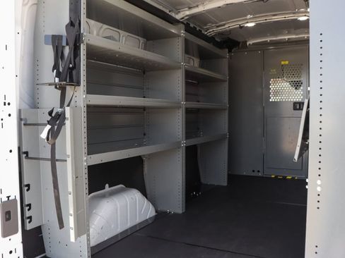 Used 2023 Ford E-Transit Medium Roof RWD image 10