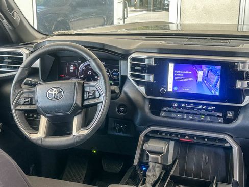 Used 2025 Toyota Sequoia SR5 AWD/4WD image 12