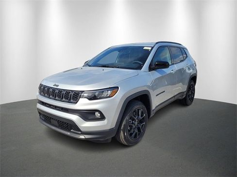 New 2026 Jeep Compass Latitude image 2