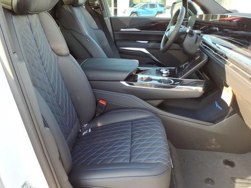 New 2026 Cadillac Escalade IQ Sport 1 w/ LPO, ONYX Package AWD/4WD image 22