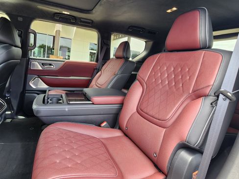 Used 2025 INFINITI QX80 Autograph AWD/4WD image 24