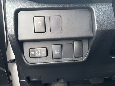 Used 2023 Toyota Tacoma SR AWD/4WD image 23