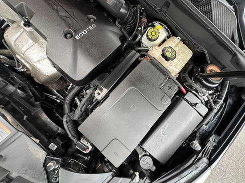 Used 2015 Chevrolet Malibu LT image 24