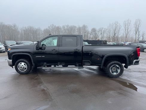 Used 2021 Chevrolet Silverado 3500 LT w/ Convenience Package image 2
